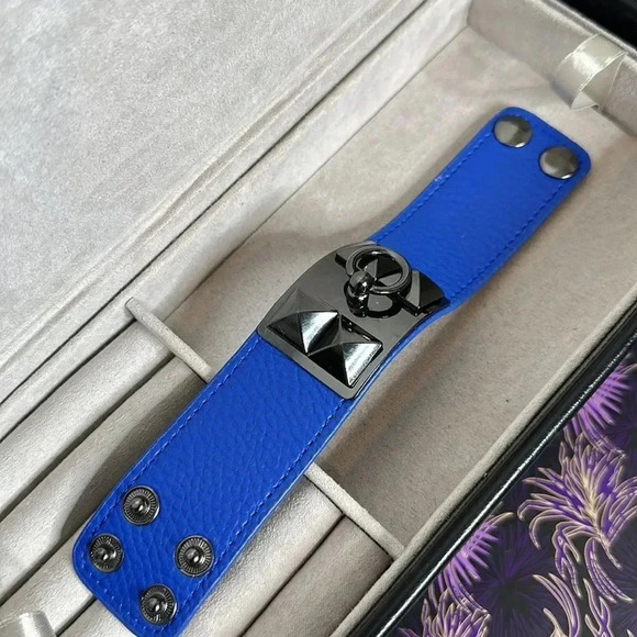 Blue Buckle Snap Faux Leather Bracelet - Picture 2 of 9